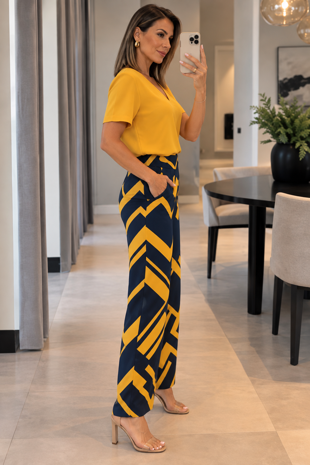 ALEXANDRA | ELEGANTE CONJUNTO DE DOS PIEZAS CON PANTALONES ESTAMPADOS ESTILOSOS
