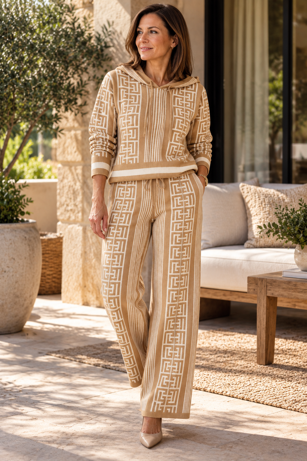 ILSE | Conjunto moderno a juego con sudadera con capucha y pantalones
