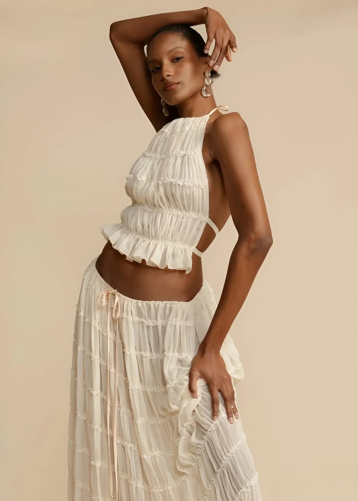 Leonie | Elegante conjunto de cuello halter con top y falda a juego